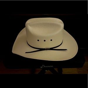 White resistol cowgirl hat